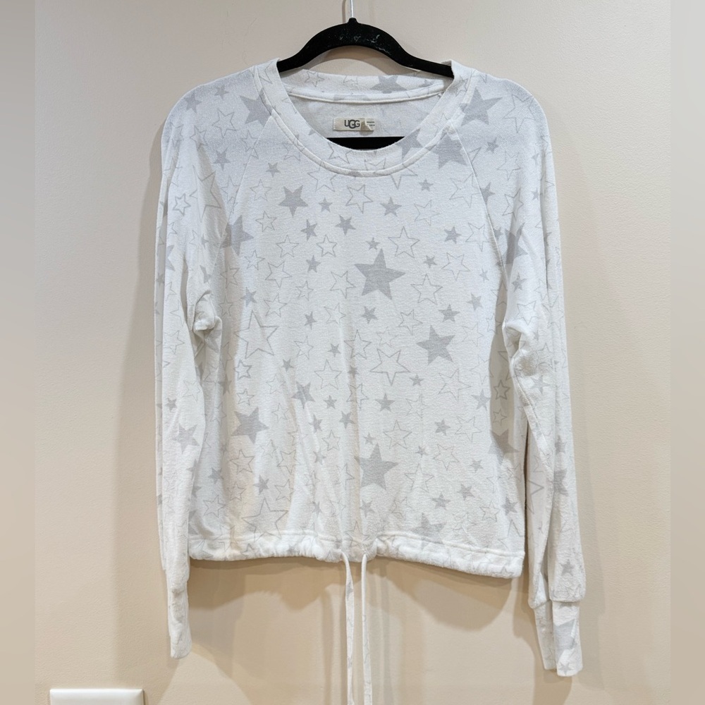 🔥UGG White Star-Print Lightweight Crewneck Pullover Size S EUC🔥 - Picture 1 of 6